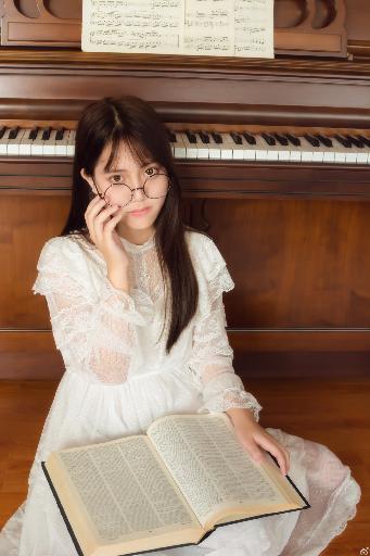 图书馆的女朋友